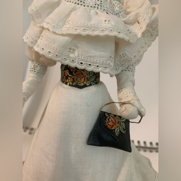 Vintage “Remember When” Original Soft Sculpture Red Head Doll in Edwardian Dress - Picture 9 of 10